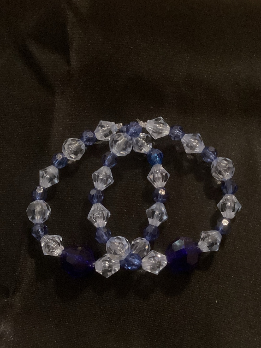 Beautiful blue beaded bracelet homemade